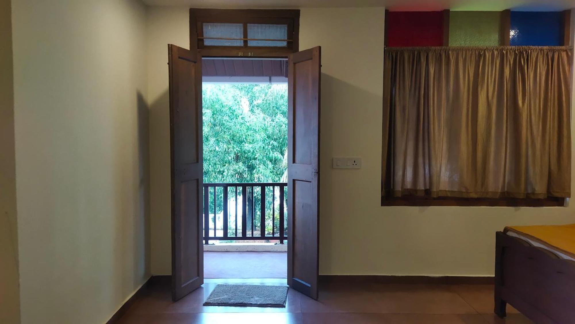 Ambadi'S Villa -Lake View Resort Pallipuram Esterno foto