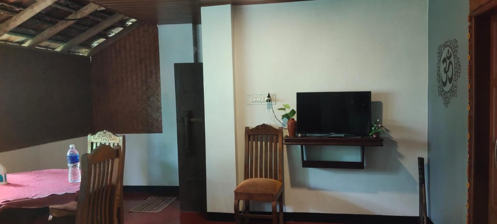 Ambadi'S Villa -Lake View Resort Pallipuram Esterno foto